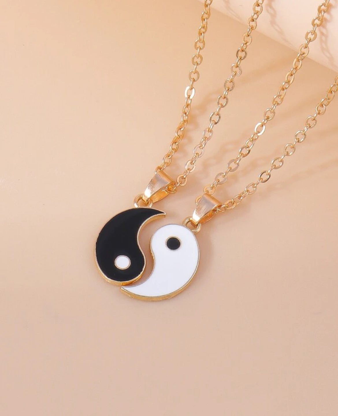 Collar yin y yang