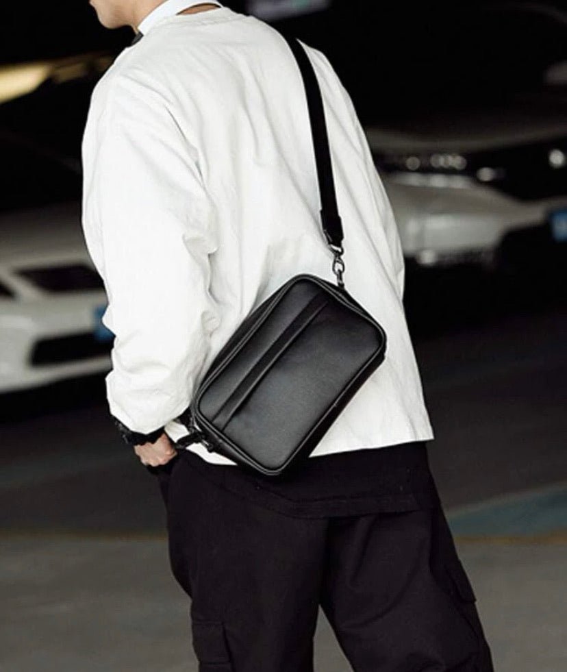 BLACK MEN CROSSBODY BAG